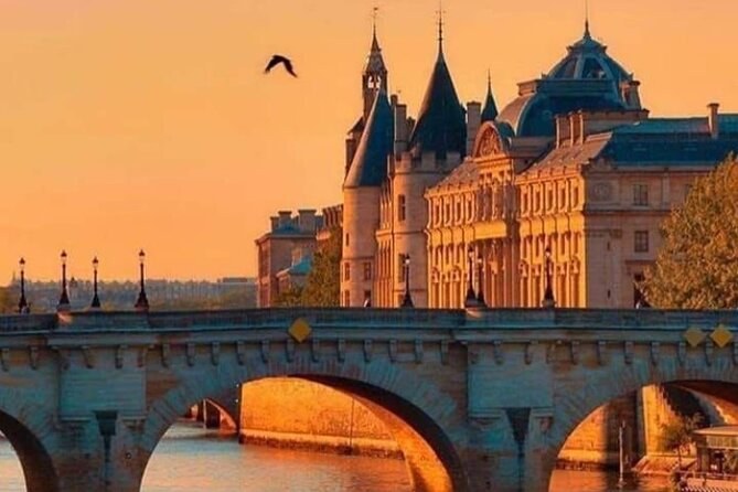 Paris Walking Tour , Historical Sites .Small Groups, 3 hours